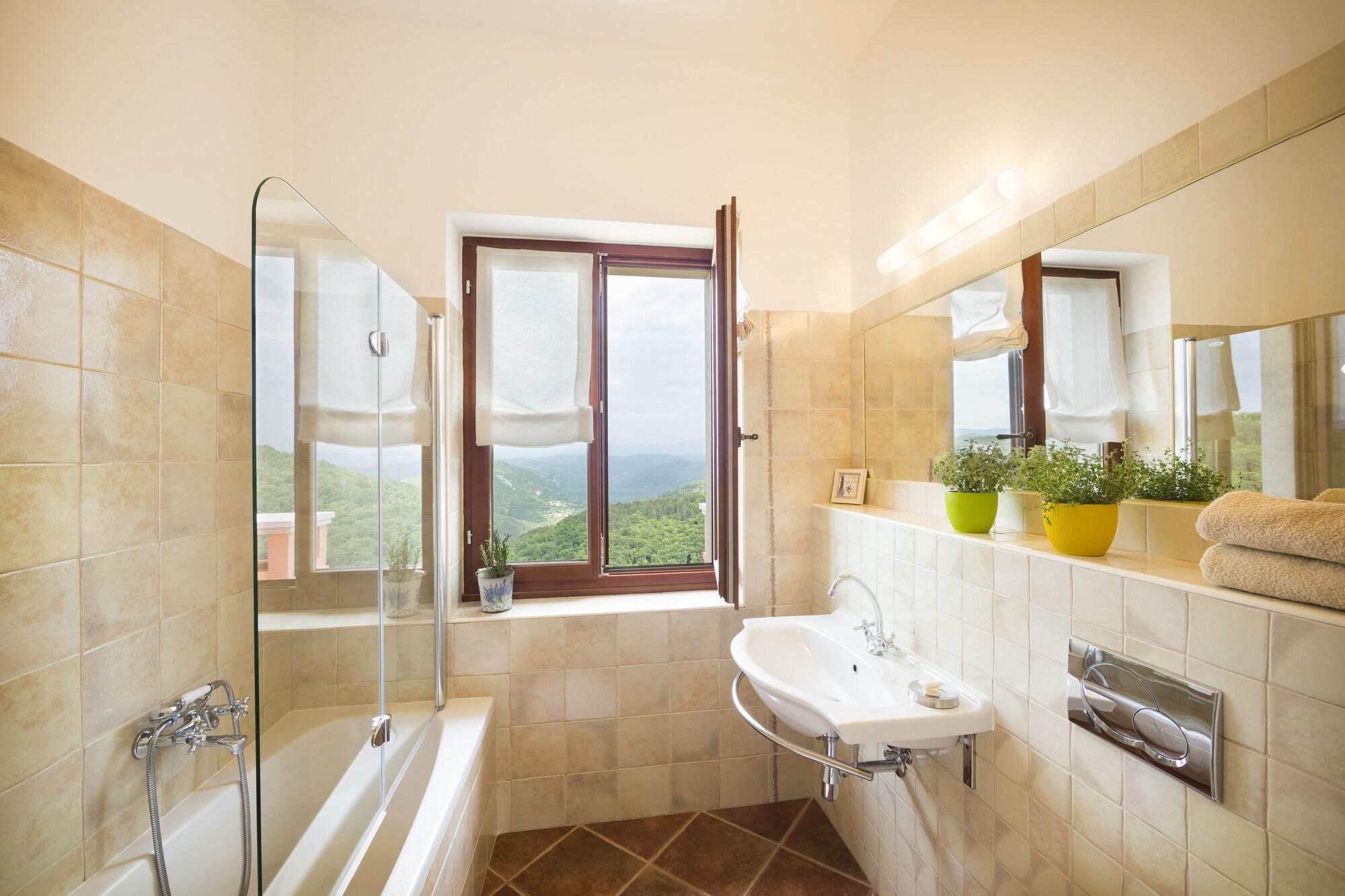 Palazzo Angelica B&B Adults Only Oprtalj Buitenkant foto