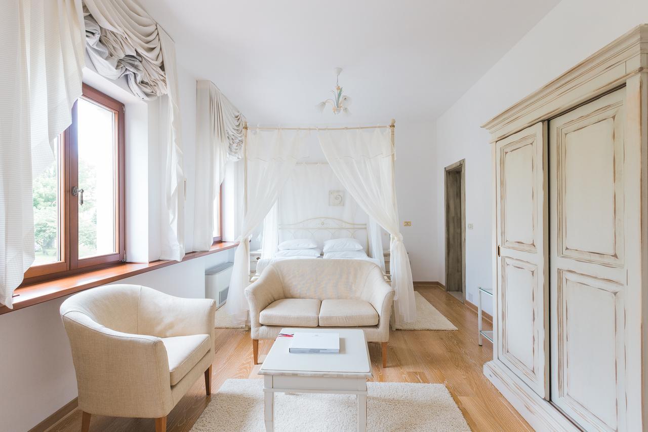 Palazzo Angelica B&B Adults Only Oprtalj Buitenkant foto