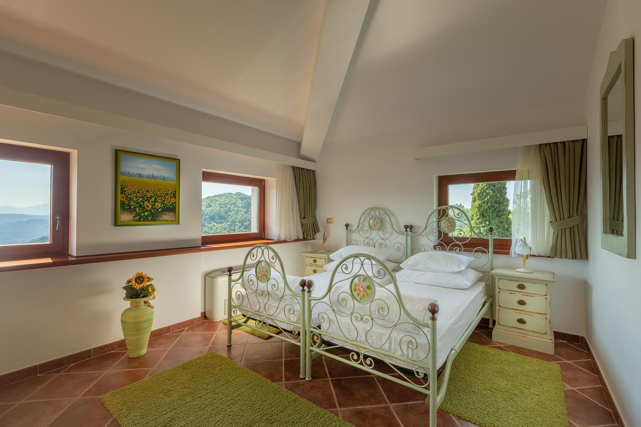Palazzo Angelica B&B Adults Only Oprtalj Buitenkant foto