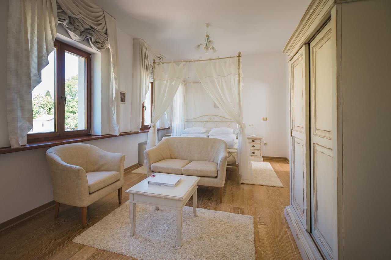 Palazzo Angelica B&B Adults Only Oprtalj Buitenkant foto