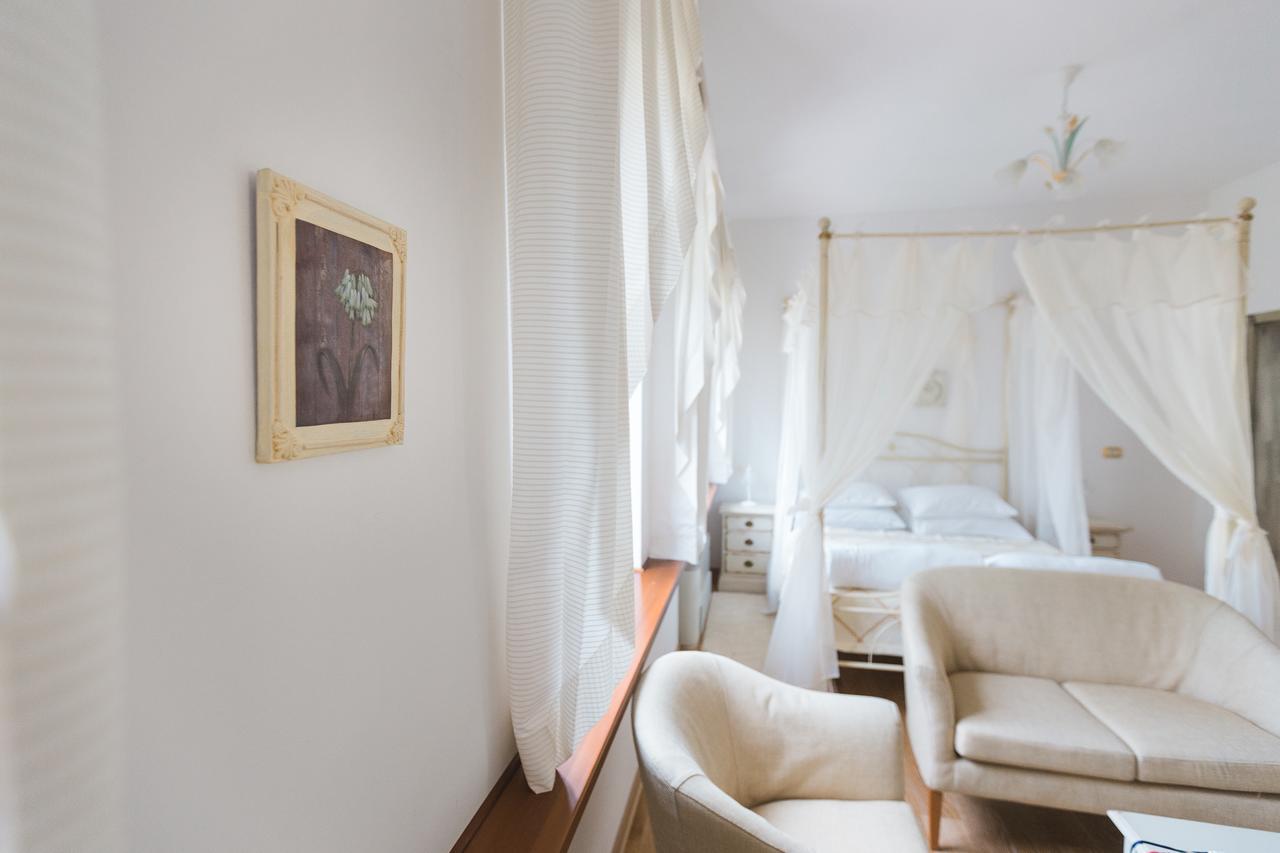 Palazzo Angelica B&B Adults Only Oprtalj Buitenkant foto